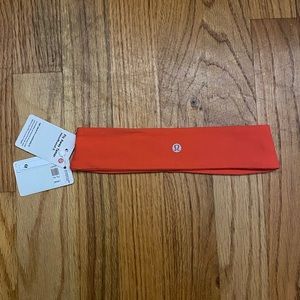 Lululemon NWT Fly Away Tamer Headband II Thermal Red